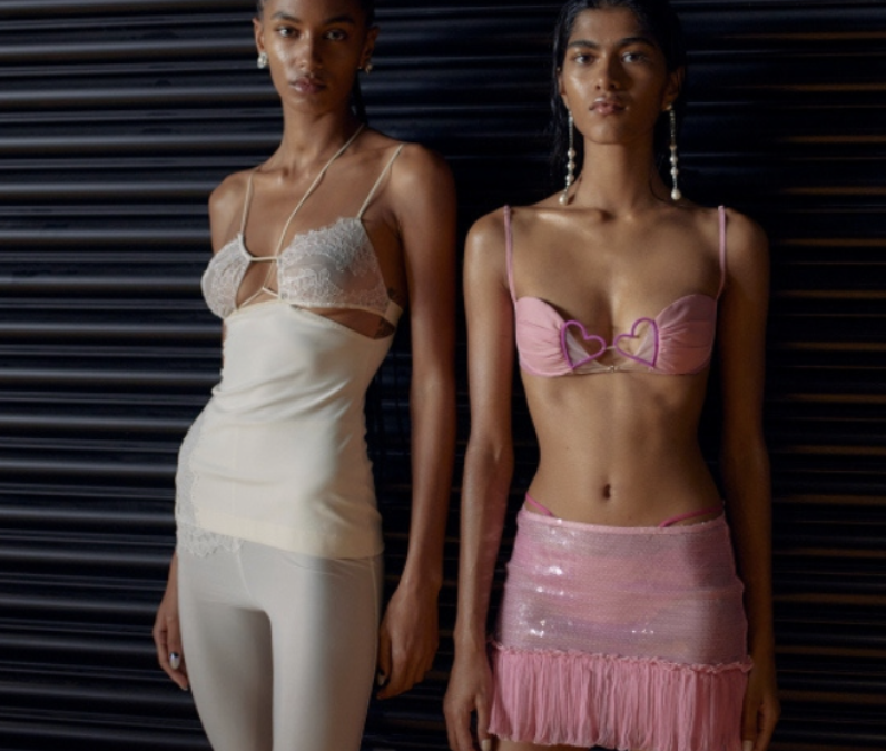 models posing
